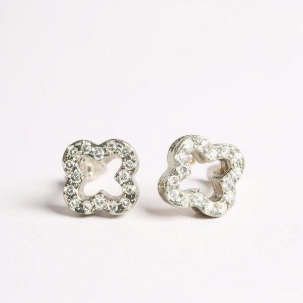 A touch of fortune, crafted in timeless elegance.