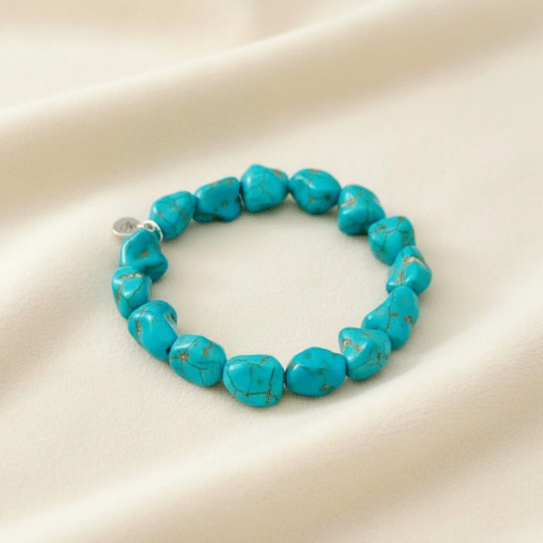 Inspired by the endless blue of the Mediterranean, the Mare Azzurro bracelet features natural turquoise stones, each uniquely shaped to highlight their raw beauty. Symbolizing protection, strength, and serenity, this bracelet carries the timeless energy of the ocean. Perfect for those who feel most at peace near the water, it’s a statement of both grounding and freedom.